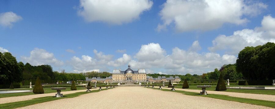 Vaux-le-Vicomte castle and gardens