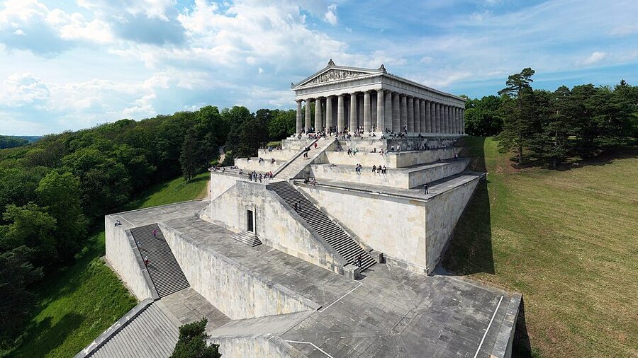 Walhalla memorial structure with pillars