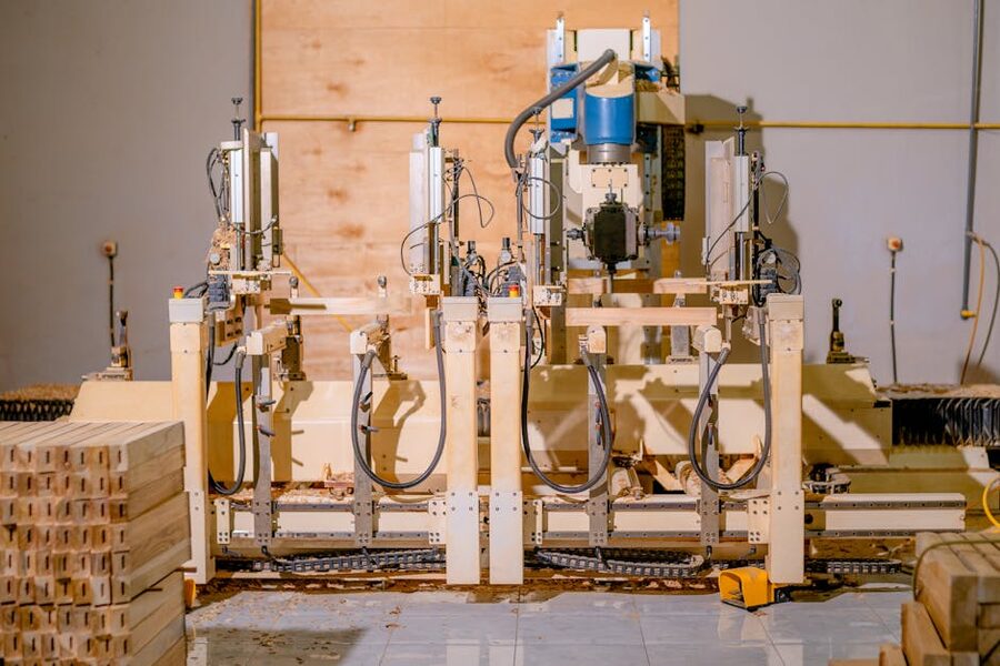 Complex woodworking machine